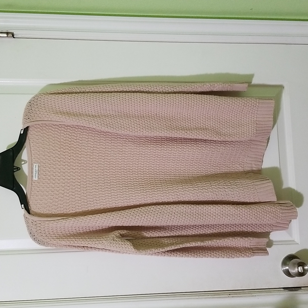 Women's light pink cardigan in size XS